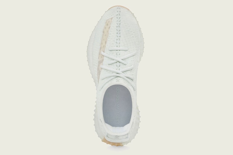 YEEZY BOOST 350 V2 最新配色「Hyperspace」官方圖輯曝光