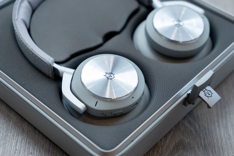 頂上奢華結合-近賞 RIMOWA x Bang & Olufsen 聯名 Beoplay H9i 無線藍牙耳機