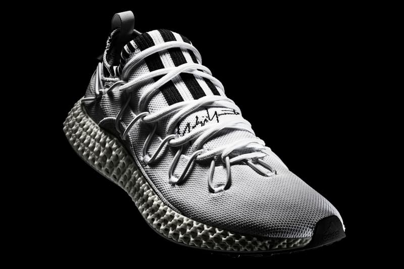 Y-3 推出全新 RUNNER 4D II 高性能鞋款