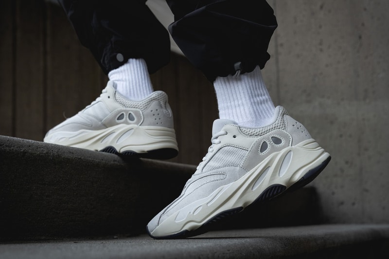 YEEZY BOOST 700 全新「Analog」配色上腳圖輯近賞