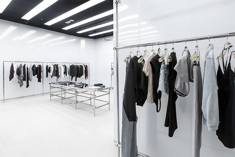 主理人親臨現場！率先走進 Alexander Wang 台灣首間門店