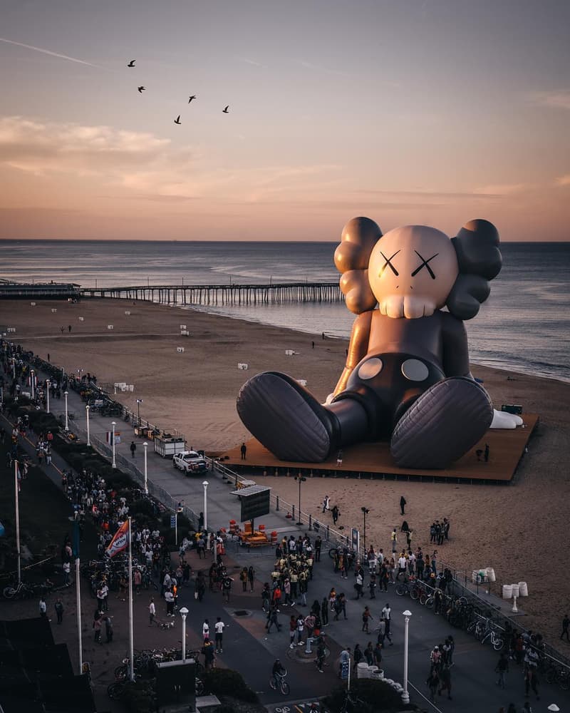 KAWS 攜巨型 COMPANION 助陣 Pharrell 最新音樂節「SOMETHING IN THE WATER」