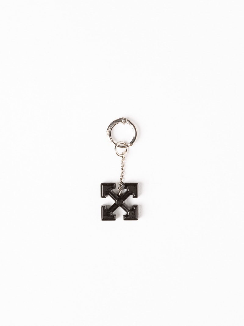 搶先預覽 Off-White™ 全新配件系列