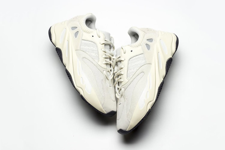 率先近賞 YEEZY BOOST 700 全新配色「Analog」細節一覽
