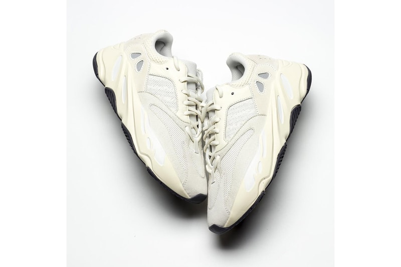 率先近賞 YEEZY BOOST 700 全新配色「Analog」細節一覽