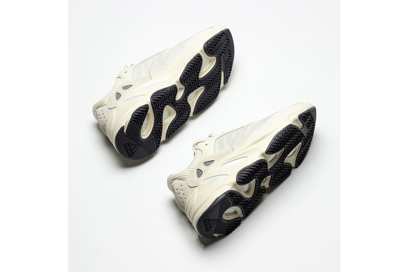 率先近賞 YEEZY BOOST 700 全新配色「Analog」細節一覽