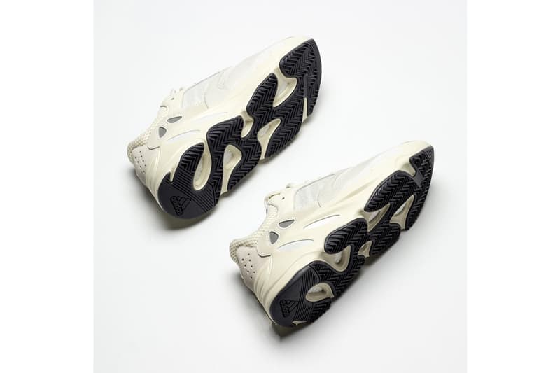 率先近賞 YEEZY BOOST 700 全新配色「Analog」細節一覽