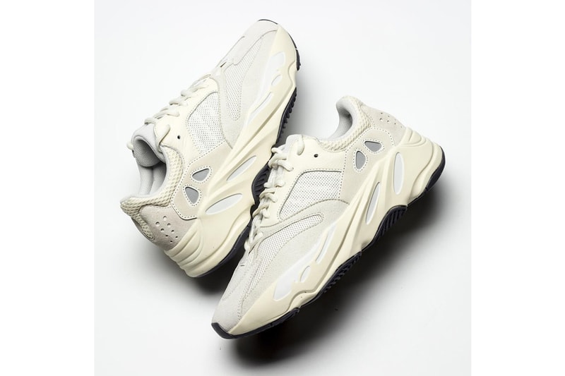 率先近賞 YEEZY BOOST 700 全新配色「Analog」細節一覽
