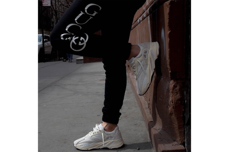 YEEZY BOOST 700 全新配色「Analog」最新上腳圖輯預覽
