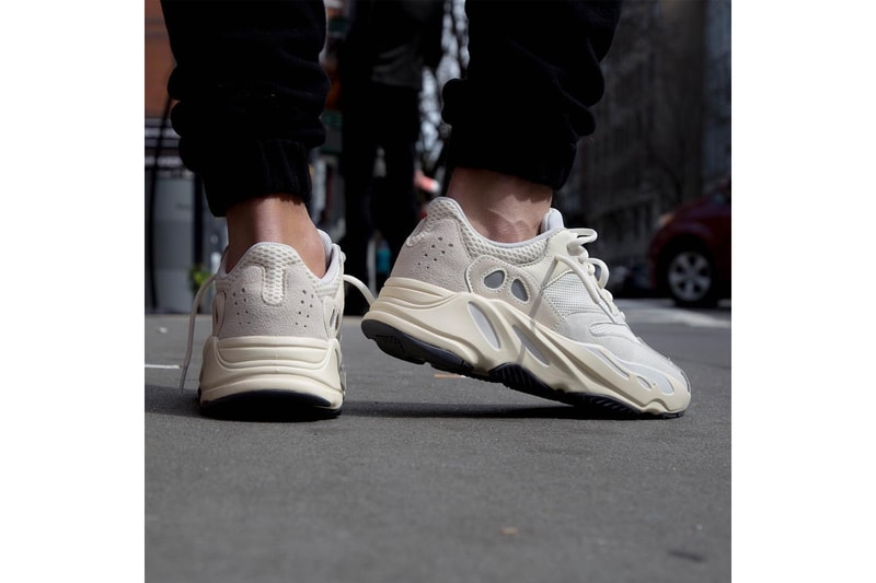 YEEZY BOOST 700 全新配色「Analog」最新上腳圖輯預覽