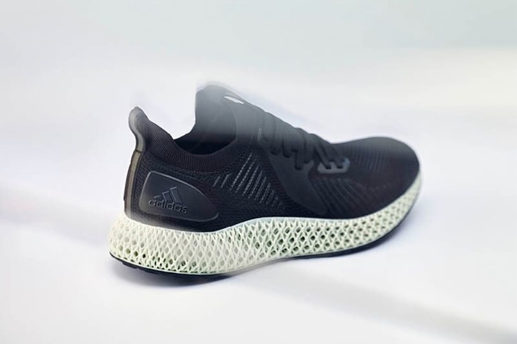 adidas 全新科技跑鞋 ALPHAEDGE 4D 台灣發售情報公開