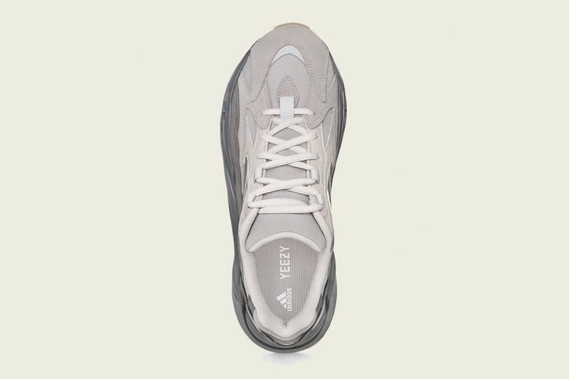 tephra yeezy 700