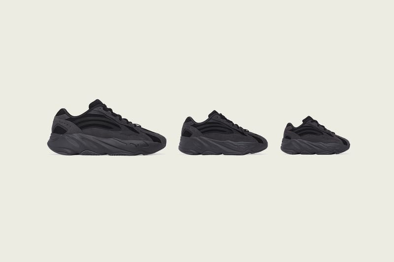 yeezy 700 black v2 vanta