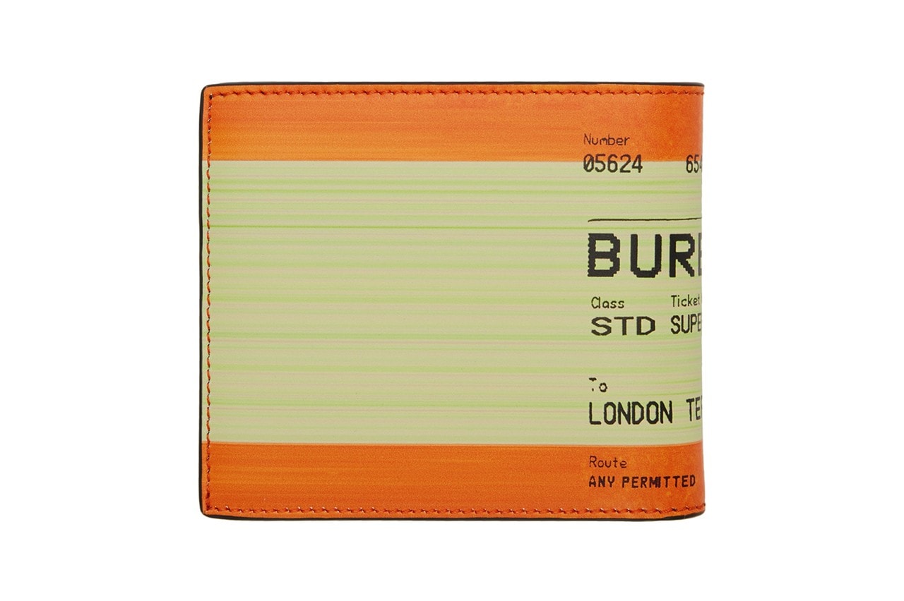 Burberry 推出玩味「倫敦車票」皮革小物