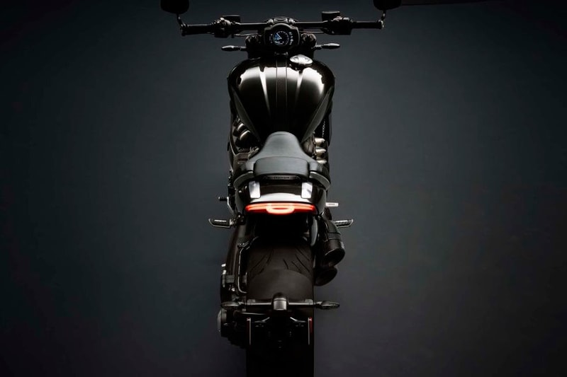Triumph 推出極罕有全新世代 Rocket III 定製車型