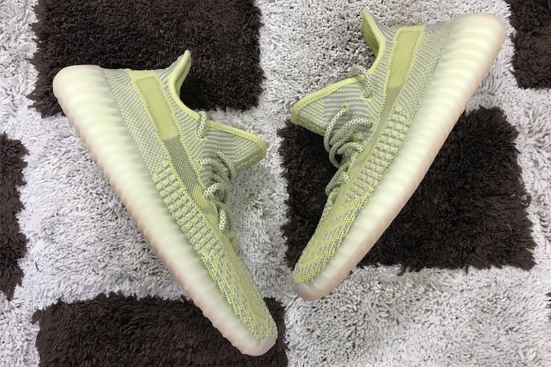 YEEZY BOOST 350 V2 全新配色「Antlia」實鞋諜照曝光