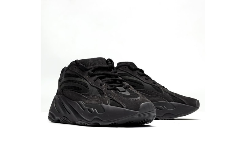  搶先預覽 YEEZY BOOST 700 V2 全新配色「Vanta」