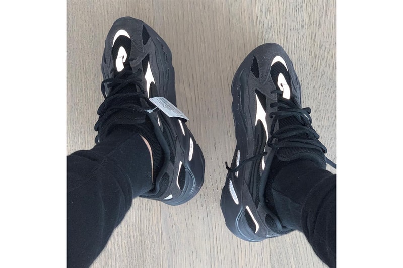 YEEZY BOOST 700 V2 人氣黑魂「Vanta」配色實鞋曝光