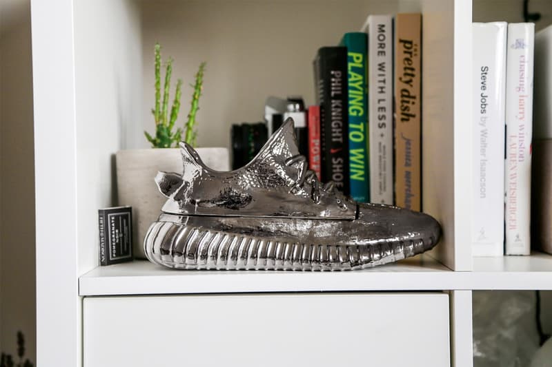 Ceeze 打造 1:1 真實尺寸 YEEZY BOOST 350 V2 雕塑