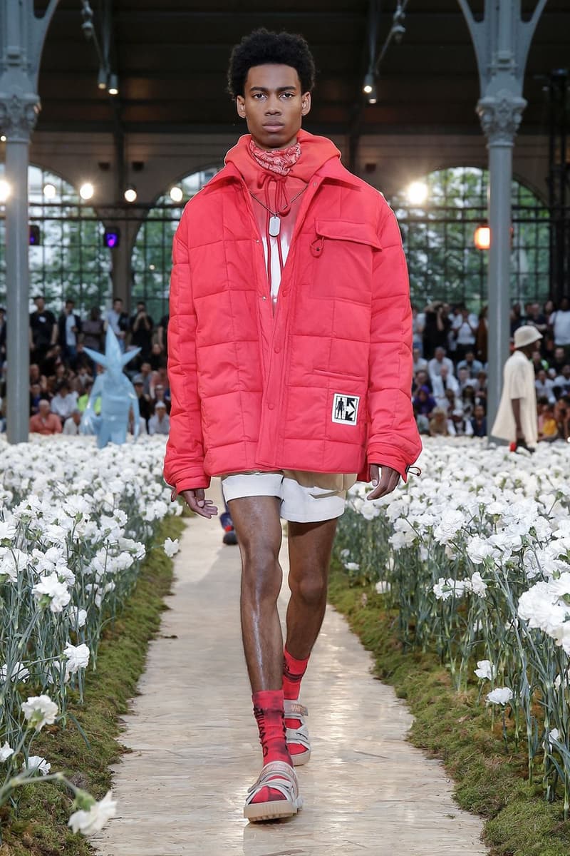 巴黎時裝周-Off-White™ 2020 春夏系列揮展藝術華麗