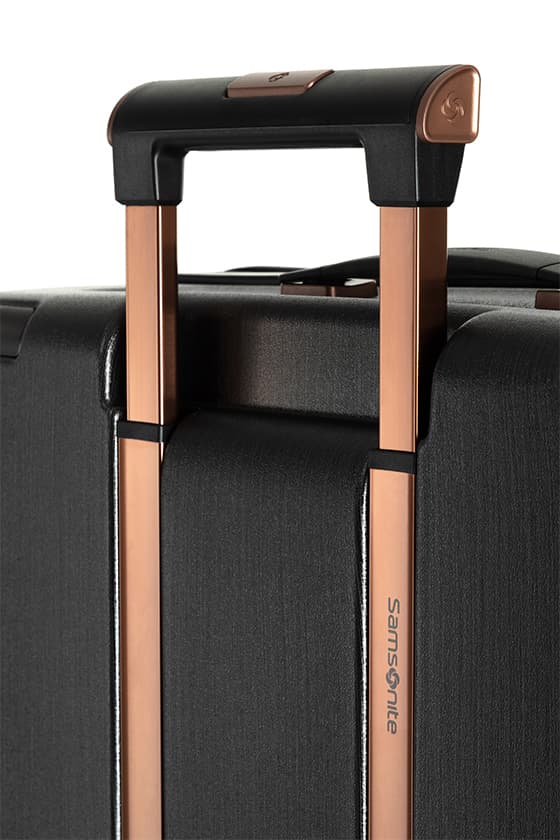 指紋解鎖、追蹤定位-Samsonite 推出高智能行李箱 EVOA TECH 系列