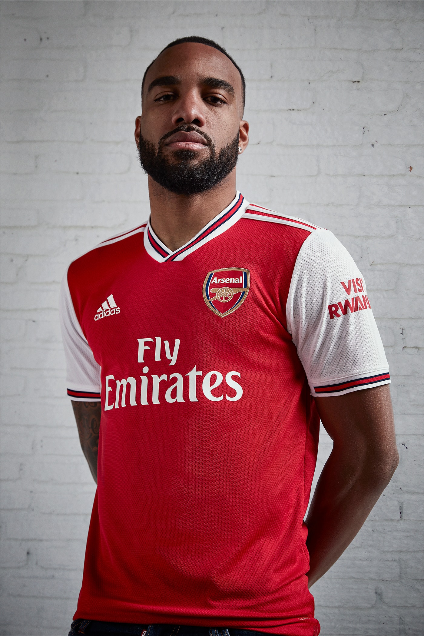 adidas Football 正式發佈 Arsenal 2019/20 賽季主場球衣