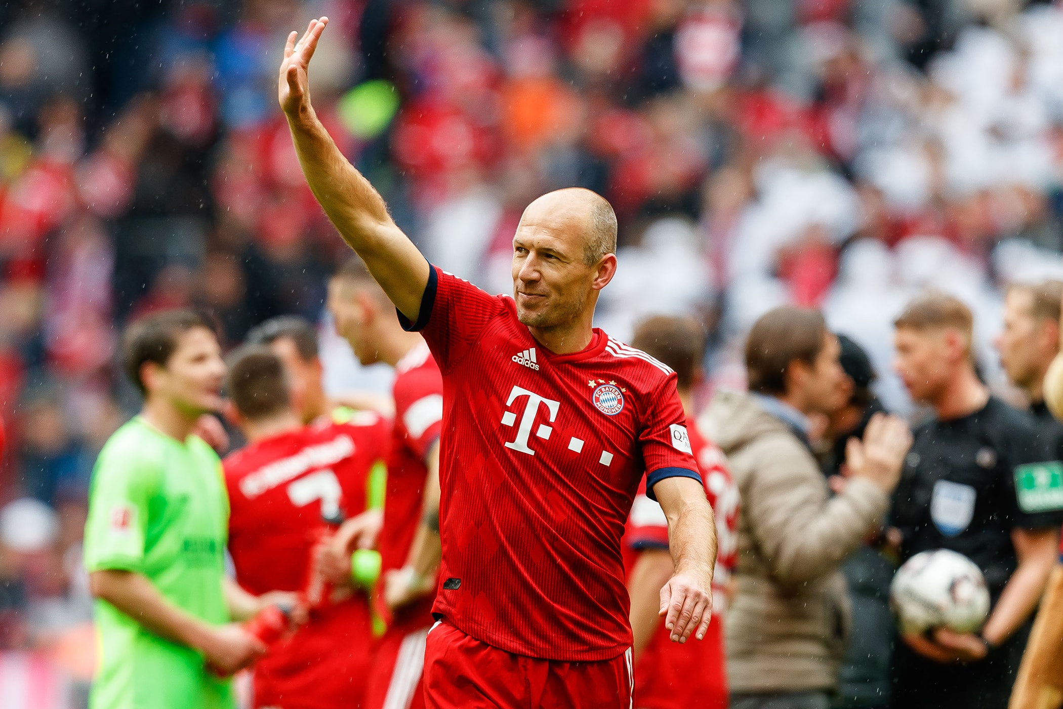 荷蘭傳奇球星 Arjen Robben 正式宣佈退役