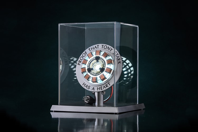 Hot Toys 推出 1:1《Iron Man》初代 Tony Stark 胸口反應爐珍藏品