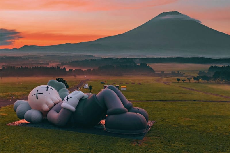 悠然自得！「KAWS:HOLIDAY」最新日本富士山站正式登場