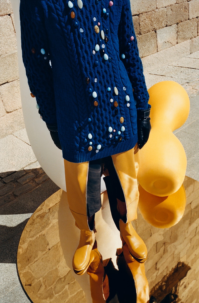 LOEWE 攜手 Tyler Mitchell 拍攝 2019 秋冬系列全新 Lookbook 