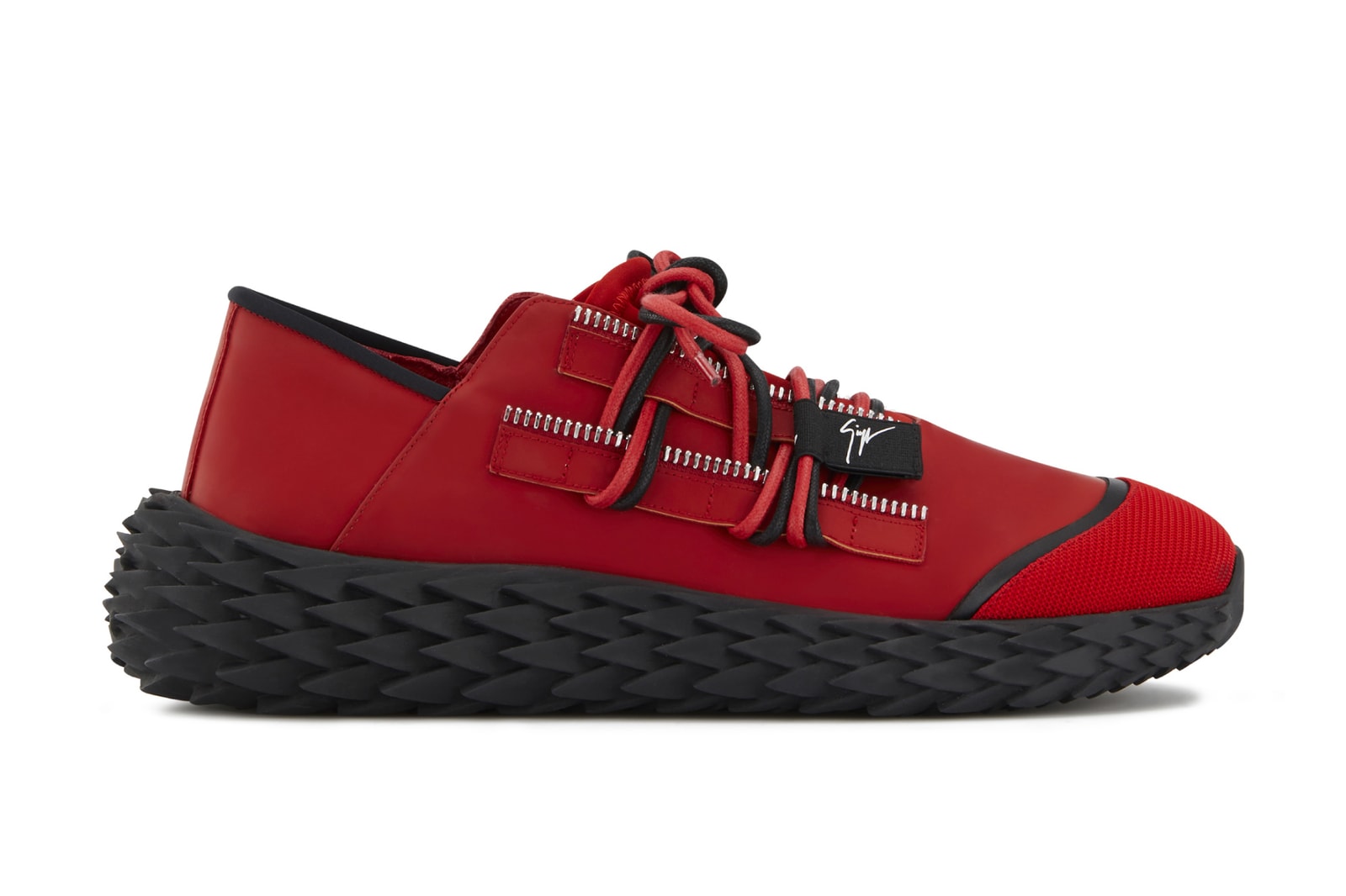 Giuseppe Zanotti 推出令人過目不忘的全新標誌性鞋履 Urchin