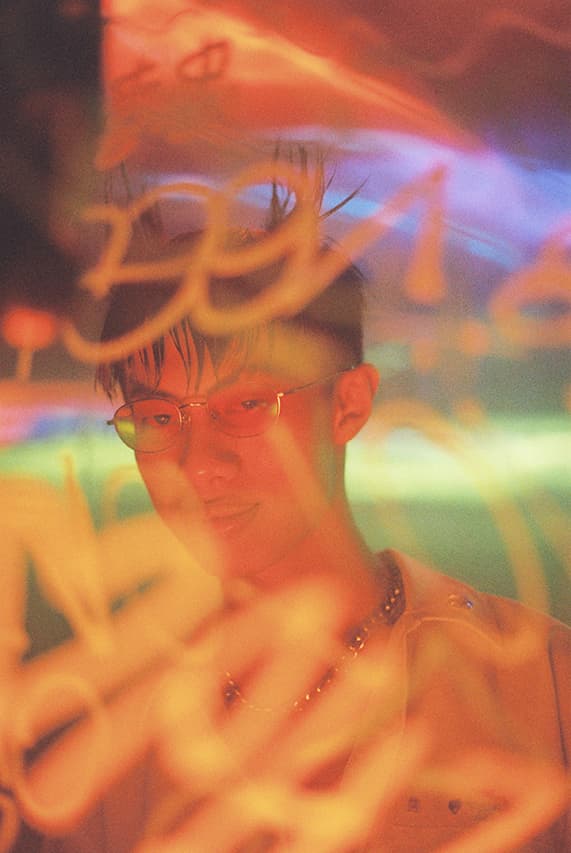 「你真的健康快樂嗎?」HYPEBEAST 獨家揭露莫宰羊新歌《健康快樂》的幕後故事