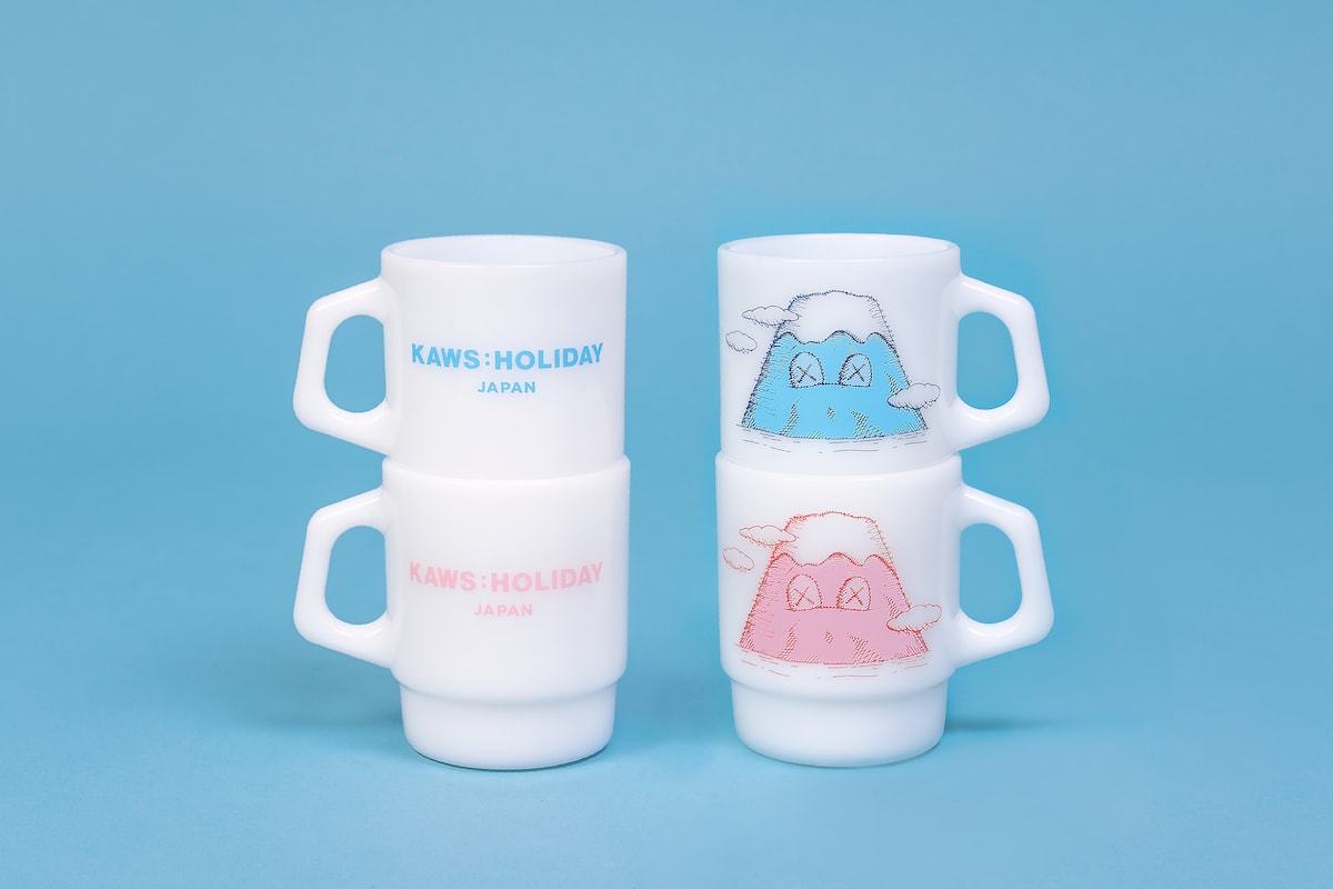HYPEBEAST 送出「KAWS:HOLIDAY」日本站富士山 Fire-King 馬克杯套裝