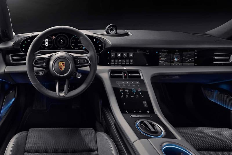 全屏幕座艙-Porsche 揭示全新純電跑車 Taycan 的內裝圖片