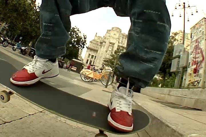 Supreme 發佈官方影片預告 Nike SB Dunk Low 聯乘