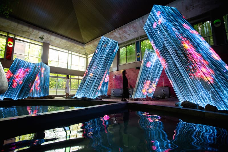 teamLab 推出全新光影藝展「Megaliths in the Bath House Ruins」