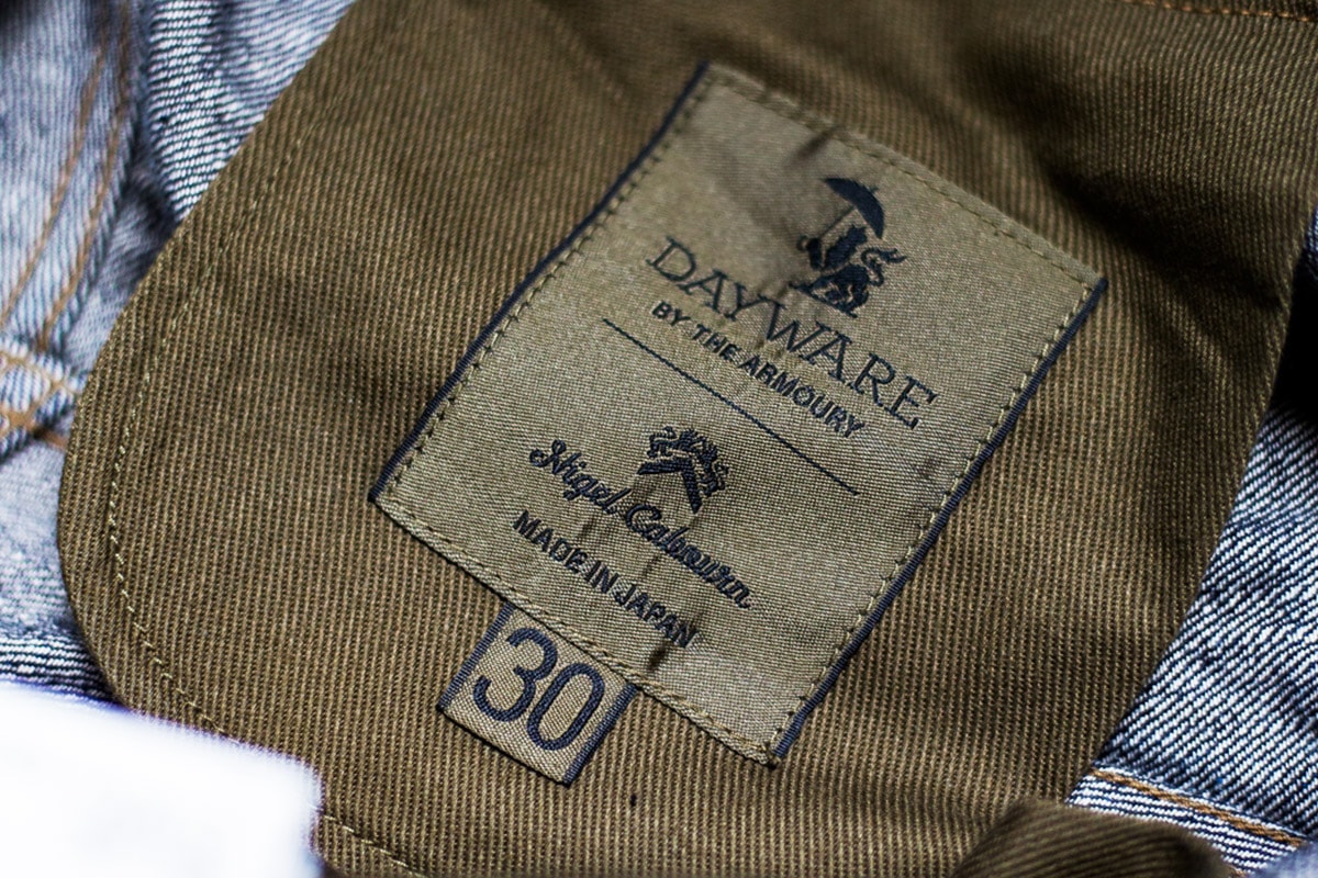 二戰時期不完整編織技藝The Armoury 與 Nigel Cabourn 攜手製作聯名丹寧褲