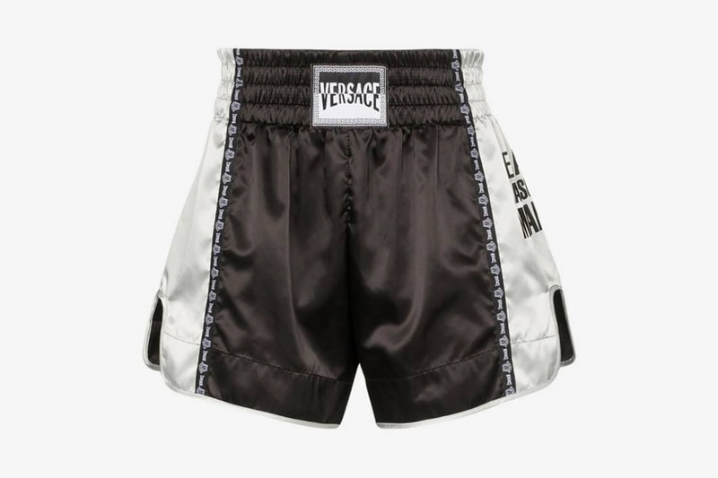奢華運動風！Versace 推出全新緞面泰拳短褲