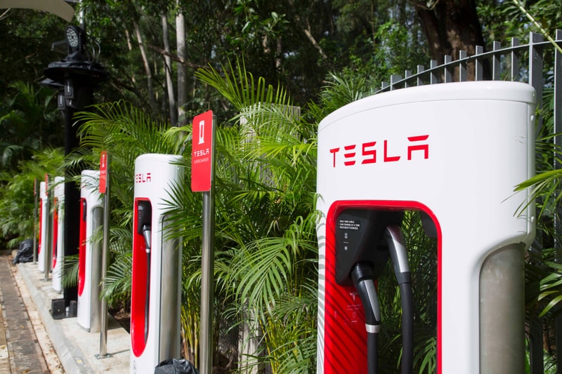 Tesla 在香港開設全亞太區最大的 Supercharging 超級充電站