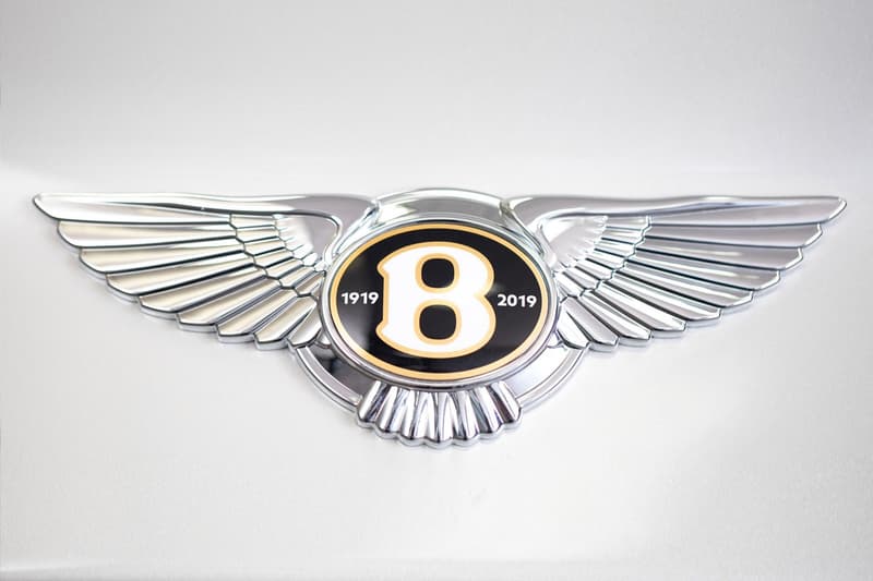 Bentley 攜手百年傳統帽款品牌 Stetson 打造別注 Bentayga 車款