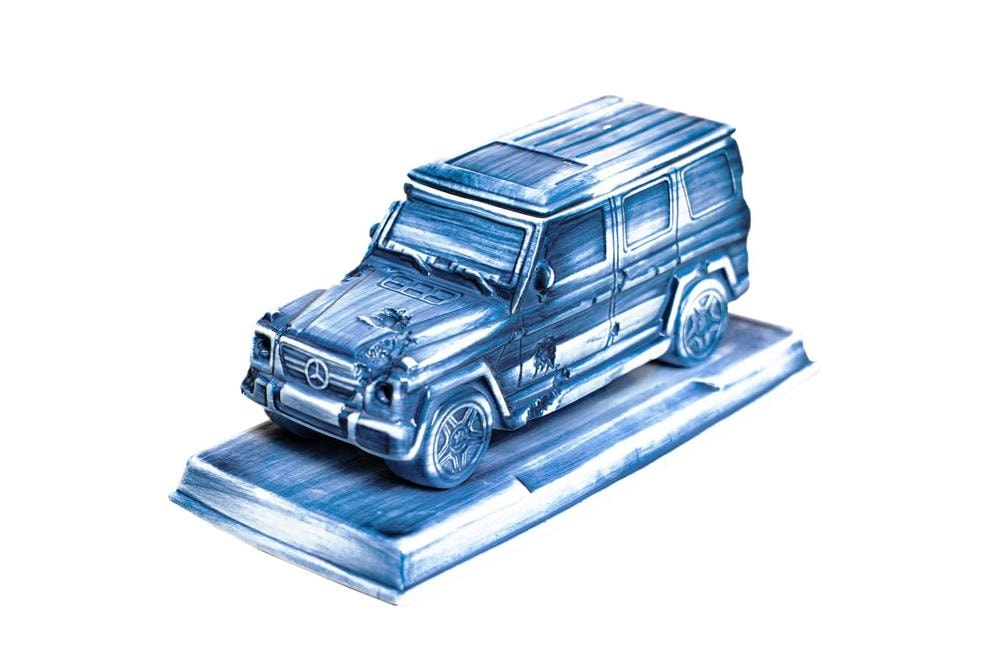 Best Art Drops: Mercedes-Benz G-Class 薰香台座、Vincent van Gogh 太陽花實體化擺飾