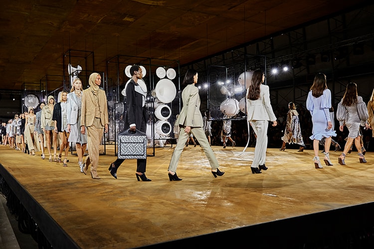 BURBERRY 2020 春夏系列倫敦時裝秀