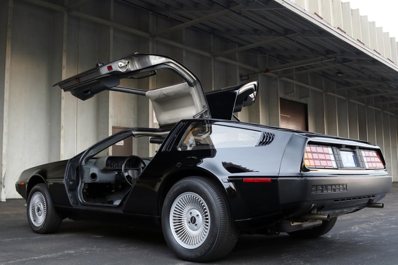 罕見 1981 年經典車款 DeLorean DMC-12 於拍賣會中正式賣出