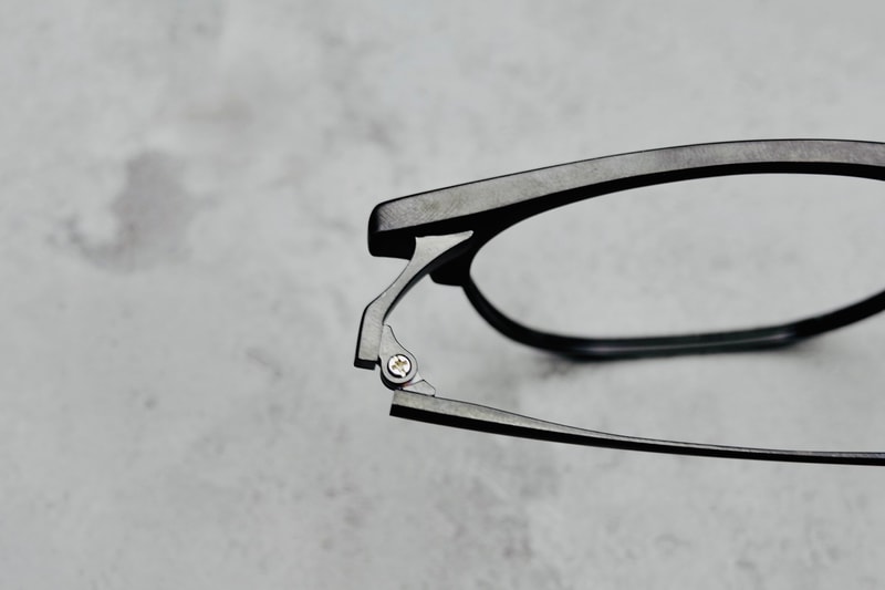 日本眼鏡品牌 JAPONISM 迎來 Sense 全金屬製品