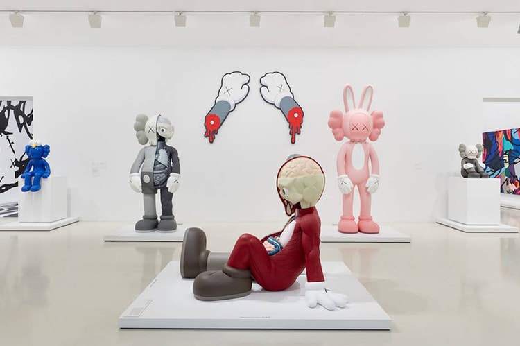 率先走進 KAWS 於墨爾本舉辦的《COMPANIONSHIP IN THE AGE OF LONELINESS》藝展