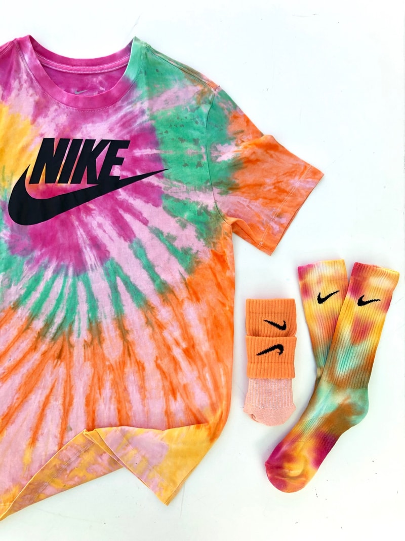 任君挑選 − Maison Mère 推出自家染製 Nike 系列單品