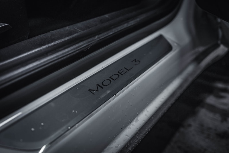 辣跑級表現－Tesla 入門車型 Model 3 實測