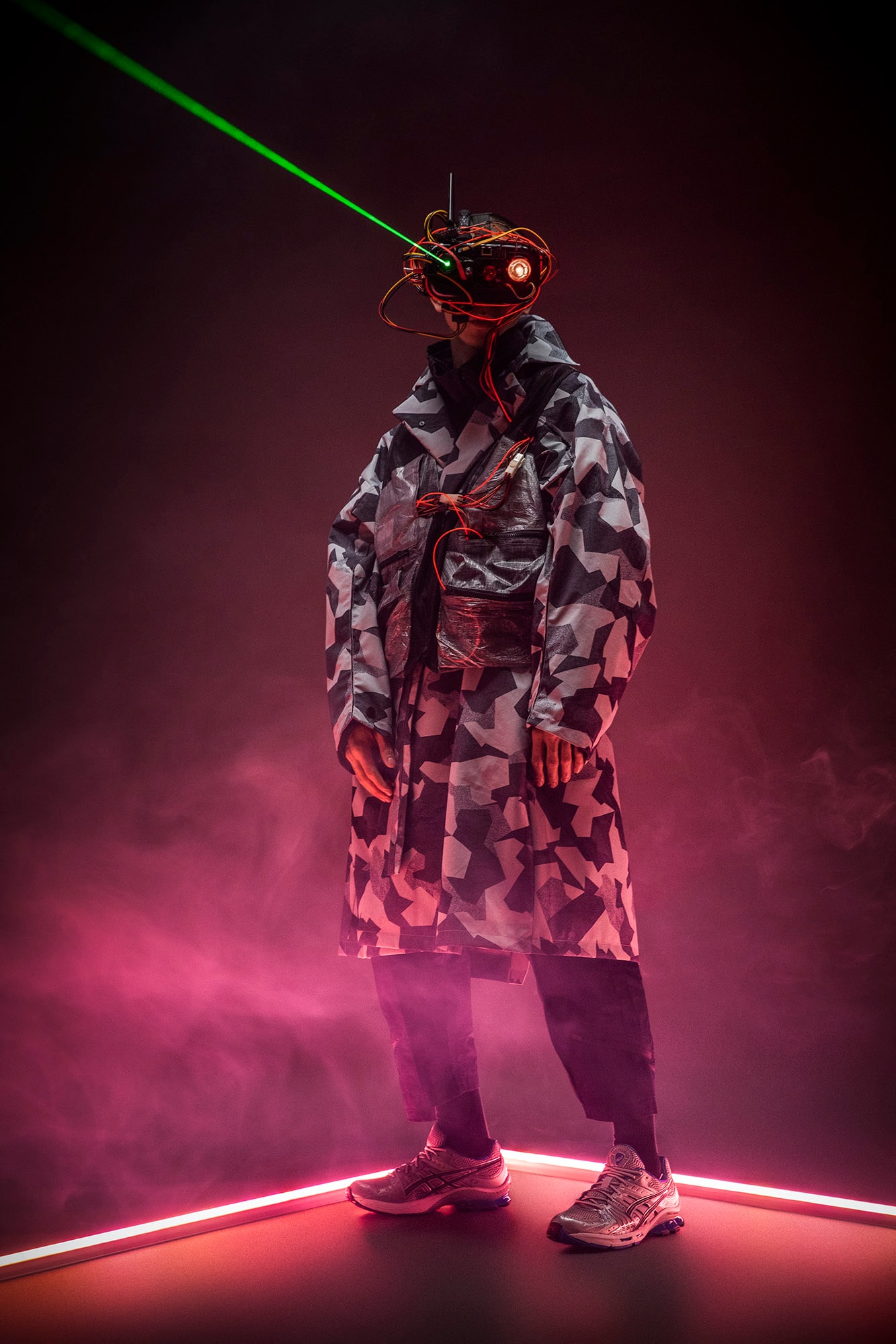 跨越時空的武士 ASICS GEL-KINSEI OG 仿生銀色胄甲再現