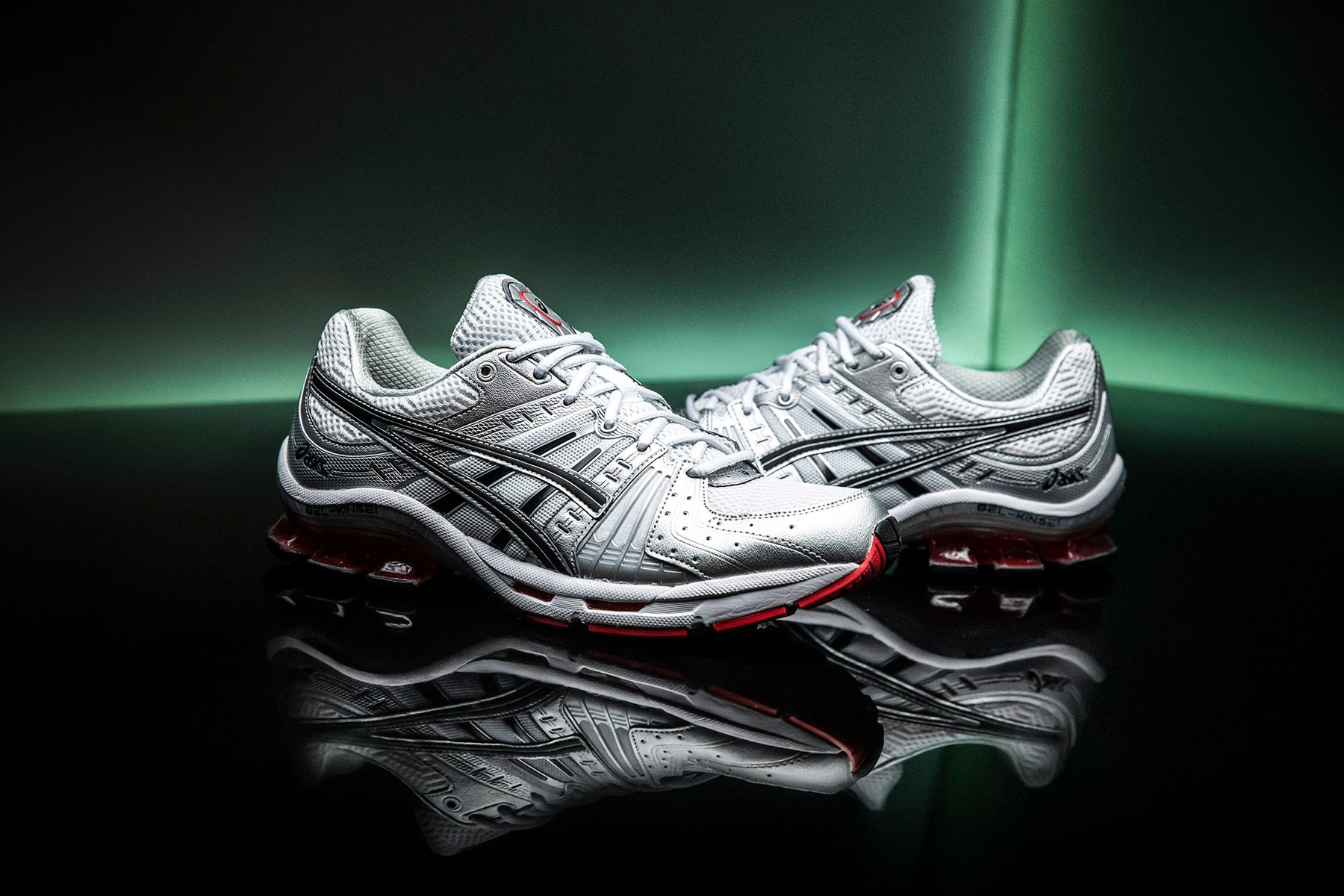 跨越時空的武士 ASICS GEL-KINSEI OG 仿生銀色胄甲再現