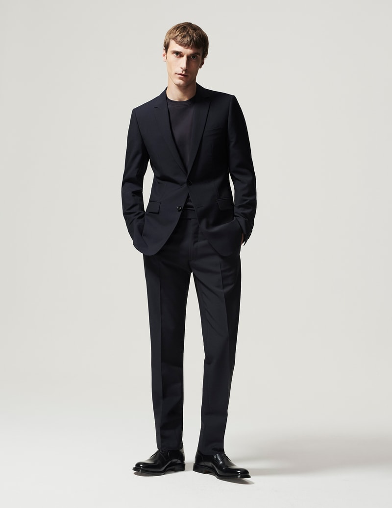 重塑男性時尚 - Dior Essentials 男裝系列 Lookbook 發佈